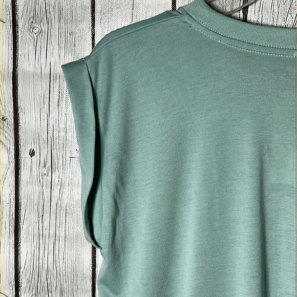 Vela apparel selkie flowy aqua rolled sleeve graphic tee size small - Picture 7 of 8